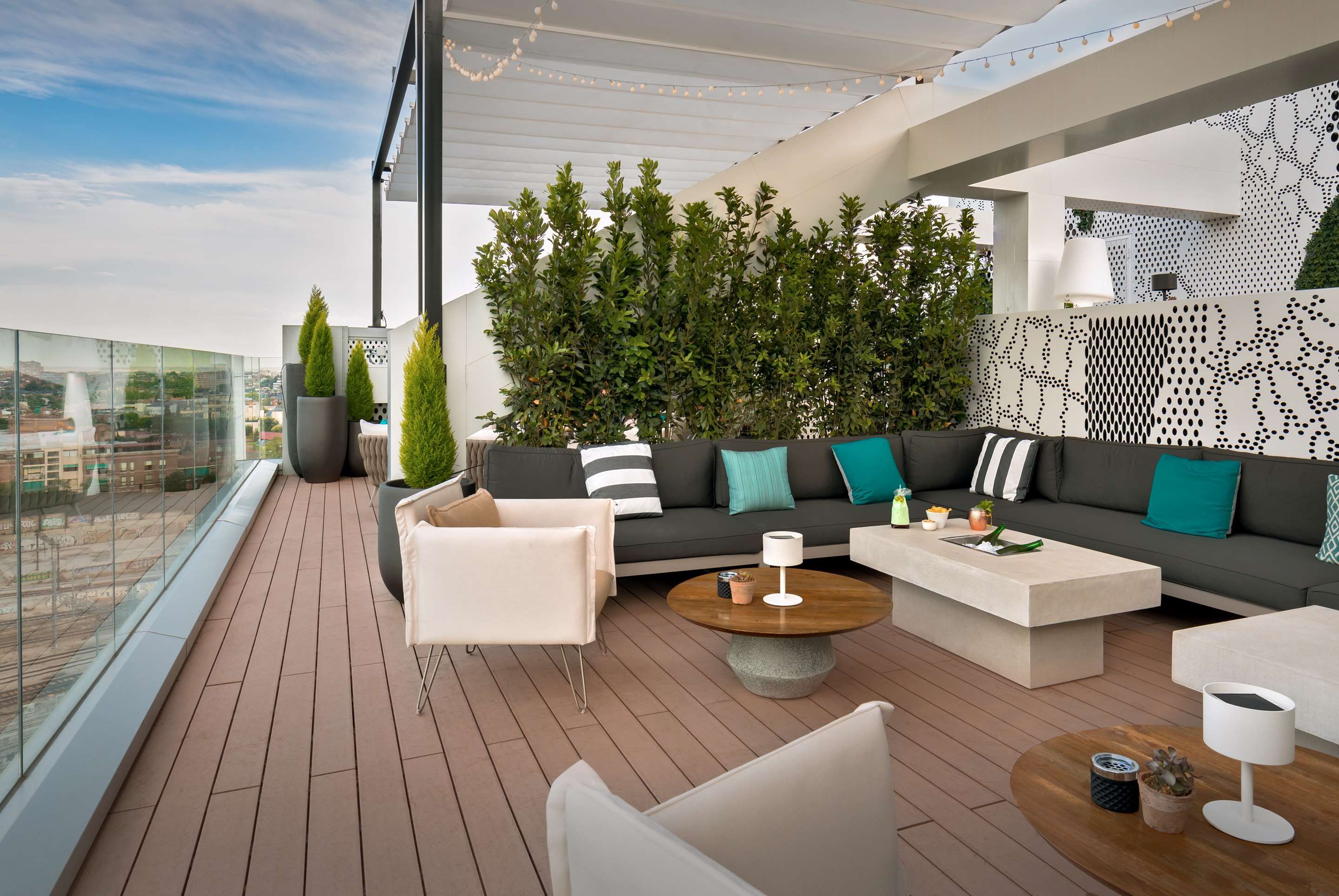 شرفة مرصوفة