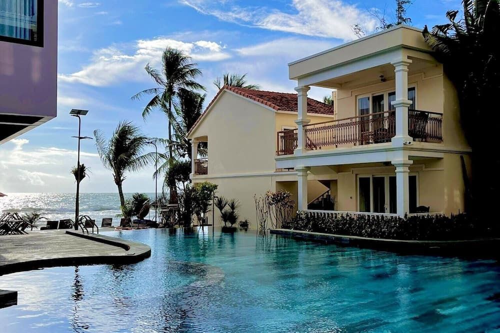 حوض السباحة صورة