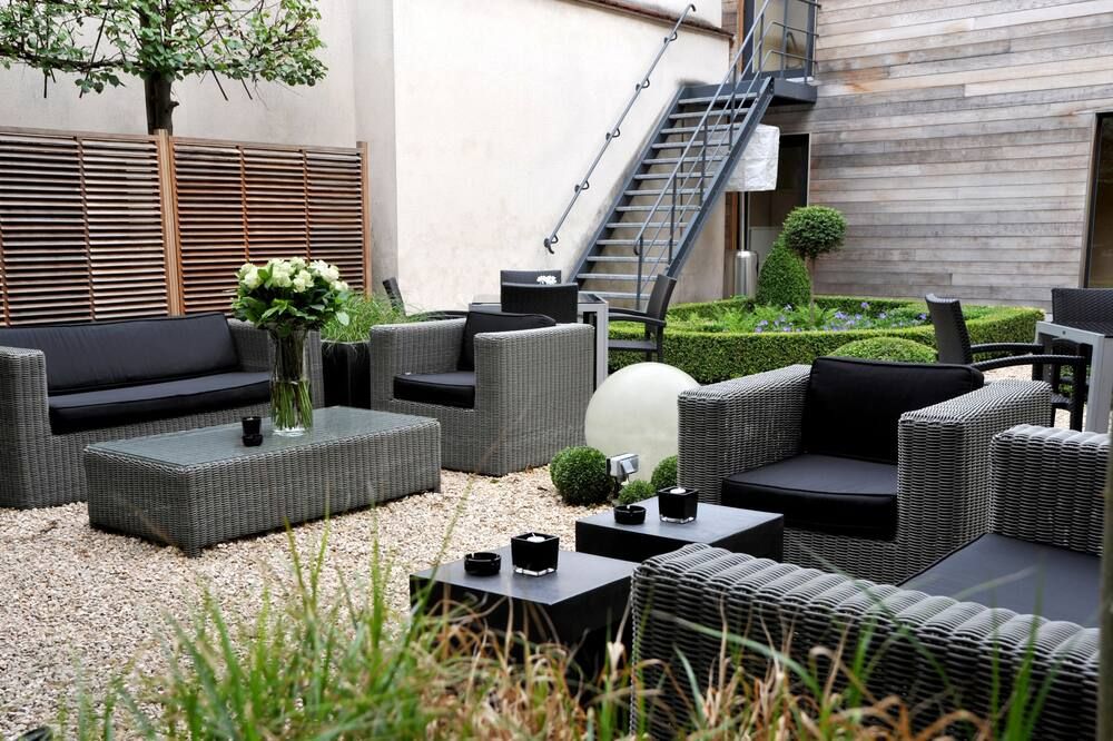 شرفة مرصوفة صورة