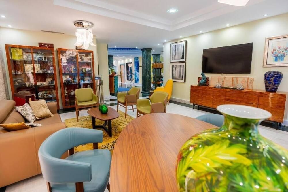 آخر