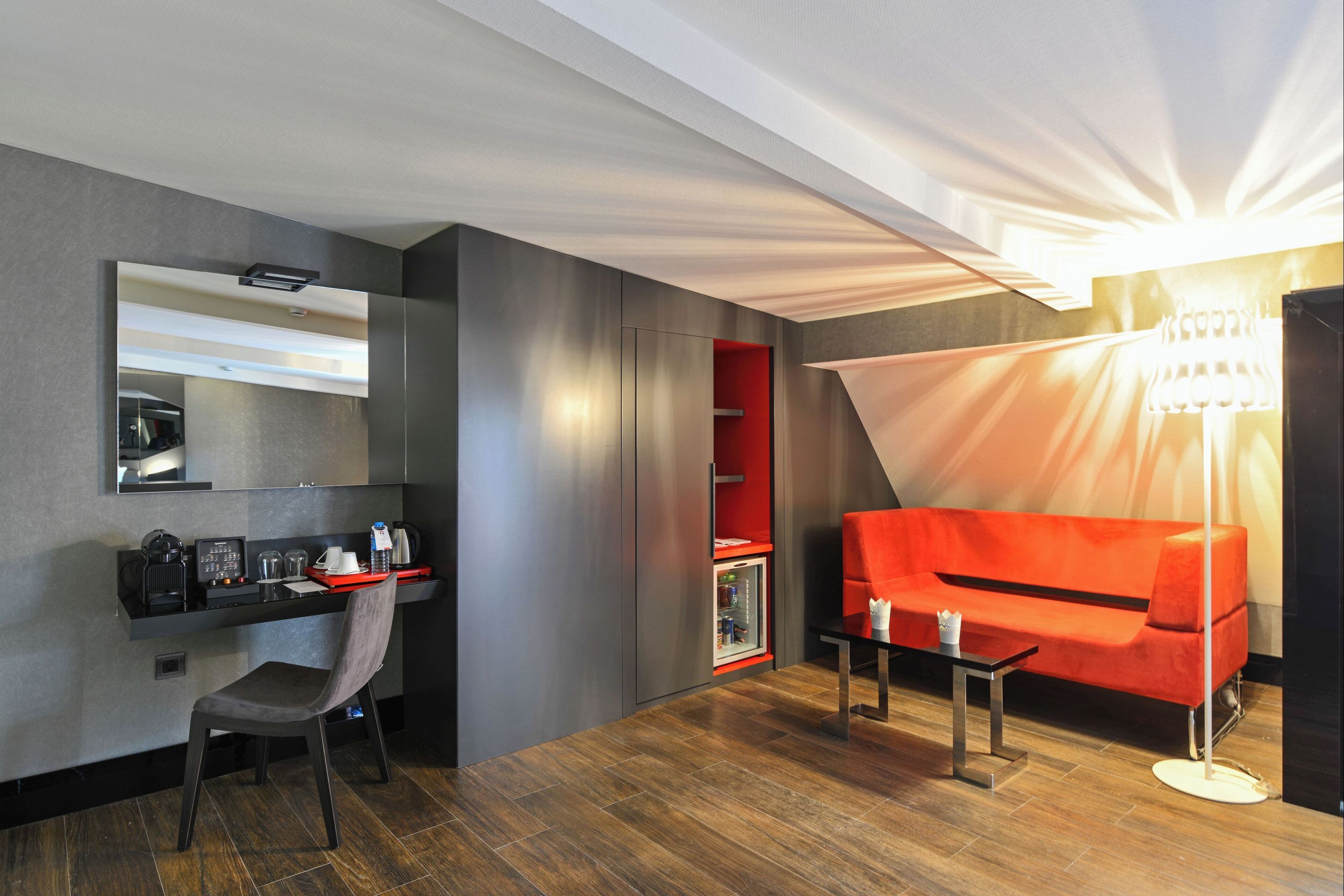 آخر