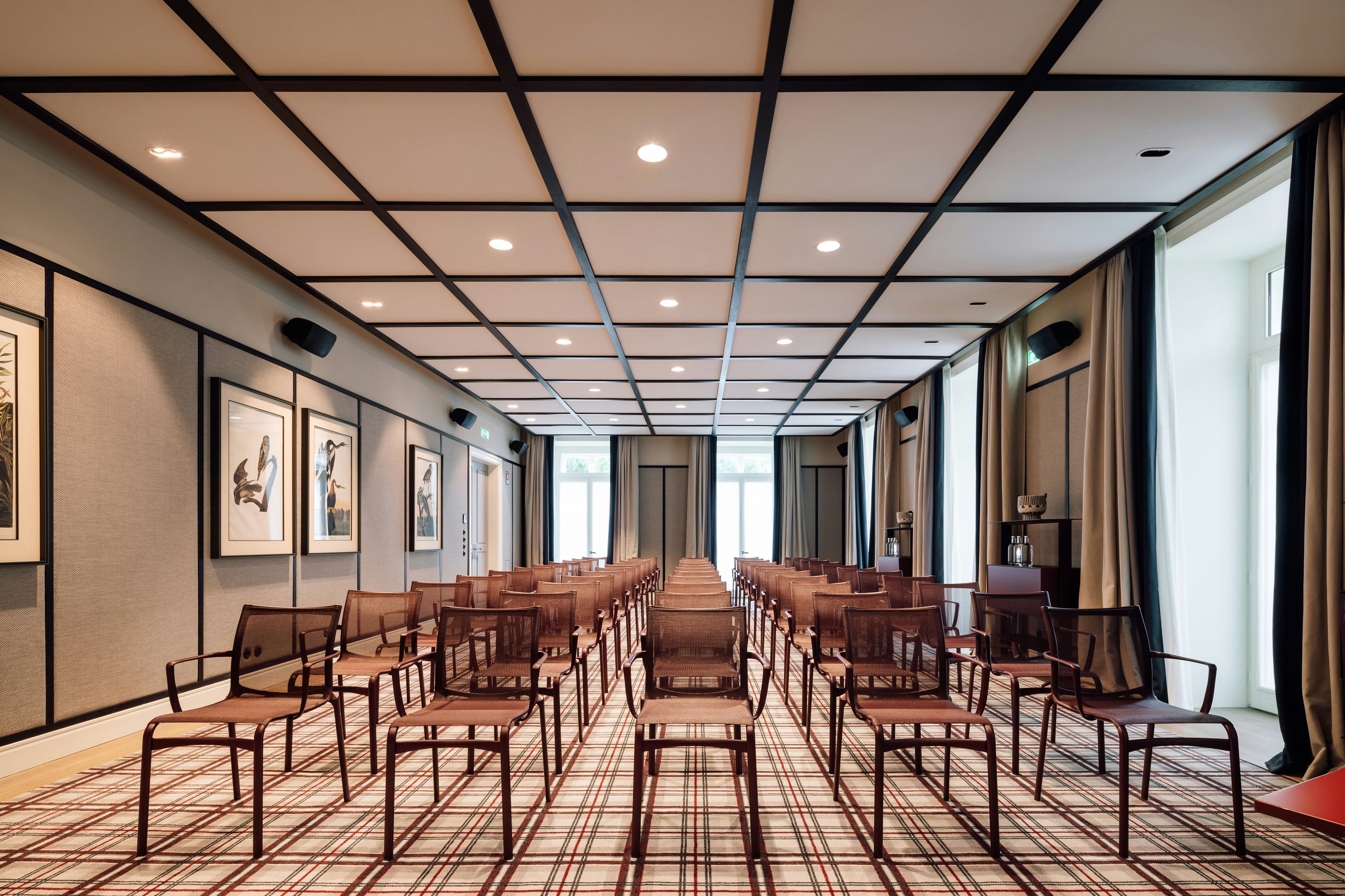 غرفة الاجتماعات