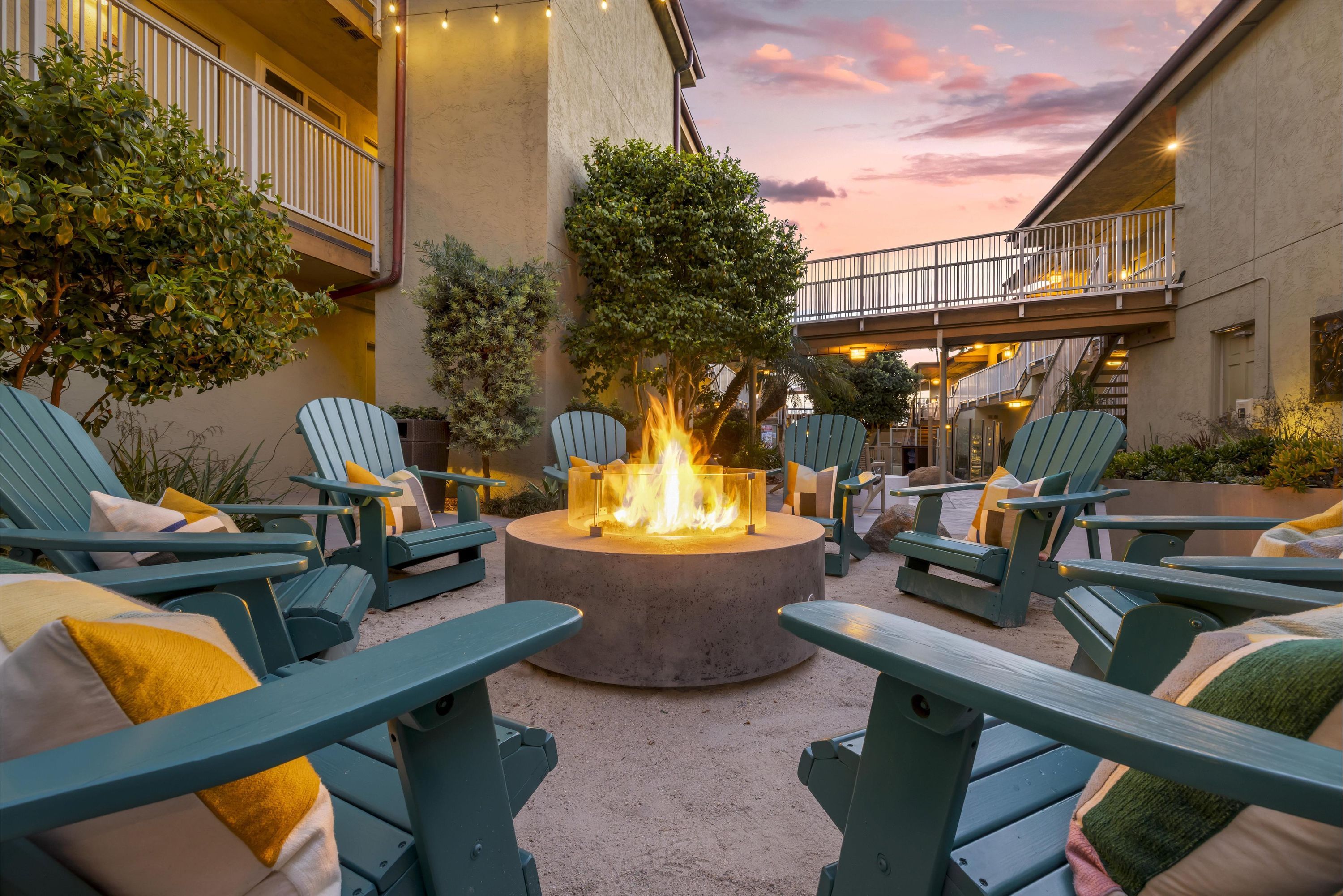 شرفة مرصوفة