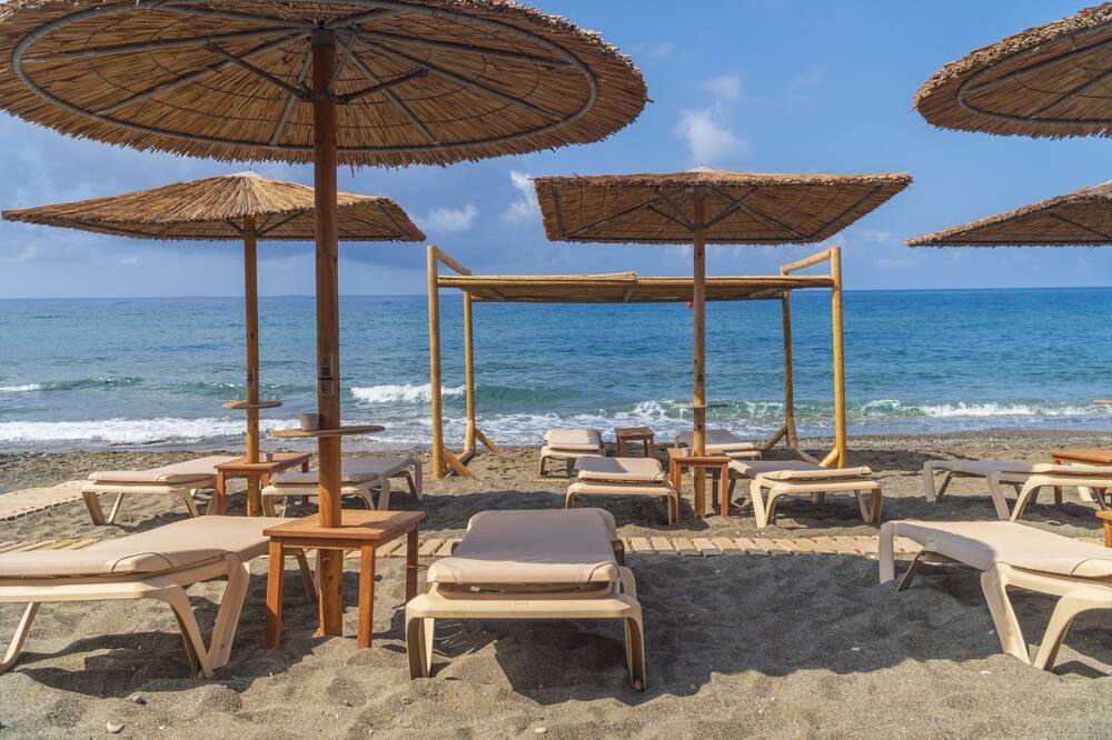 شاطئ