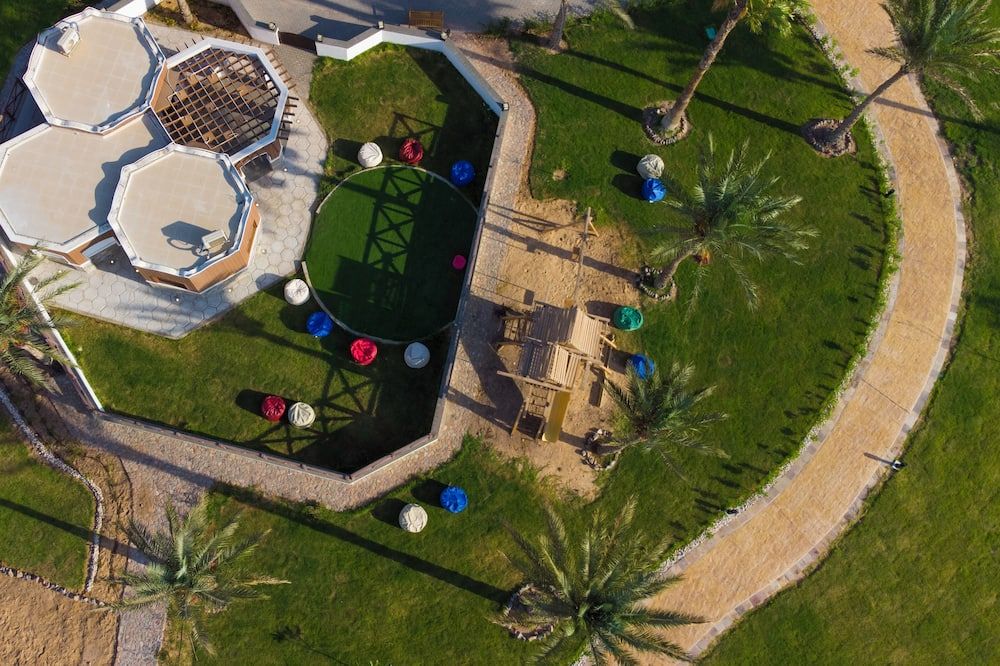 آخر