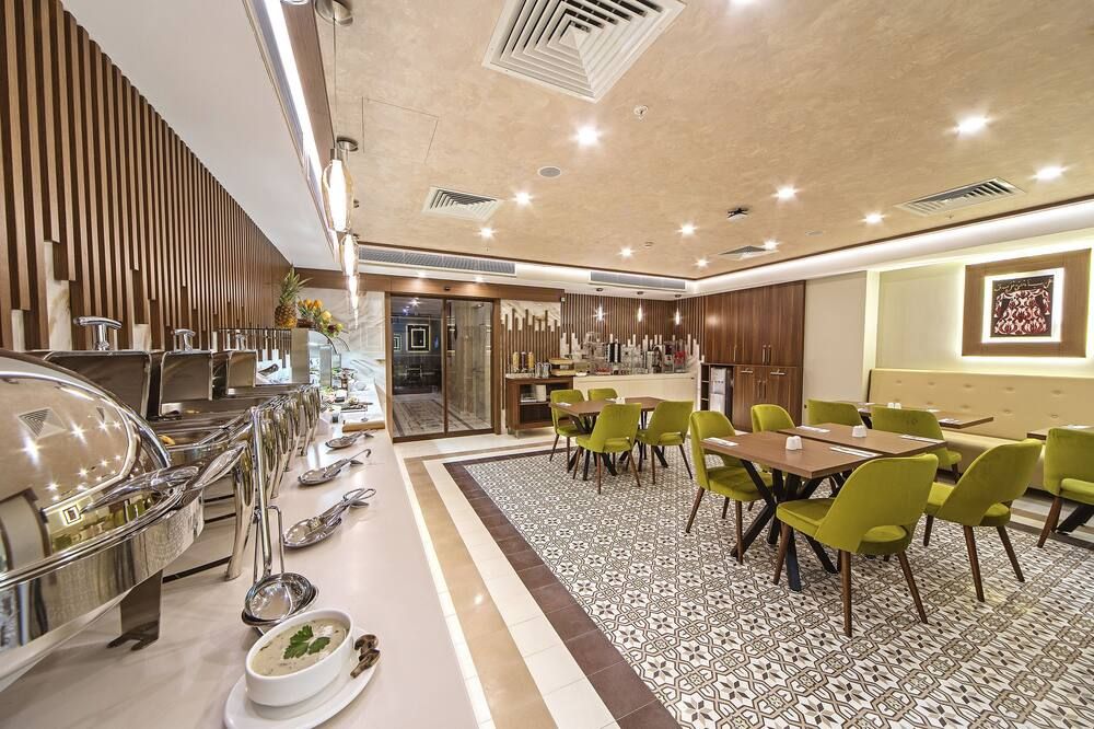 مطعم