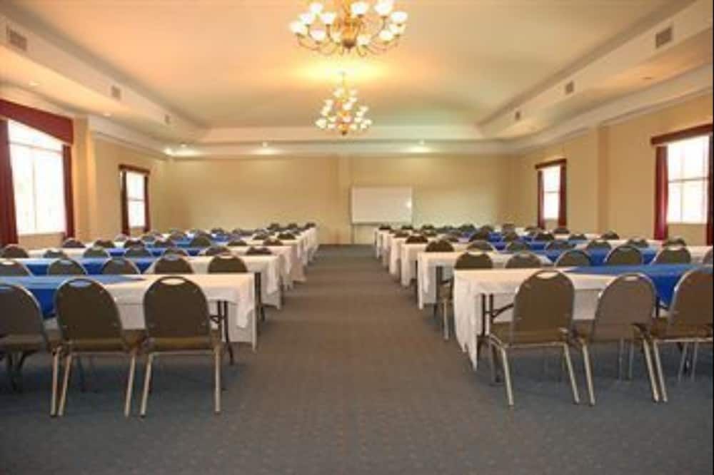 غرفة الاجتماعات