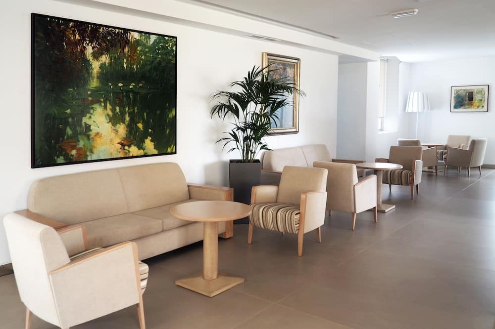آخر