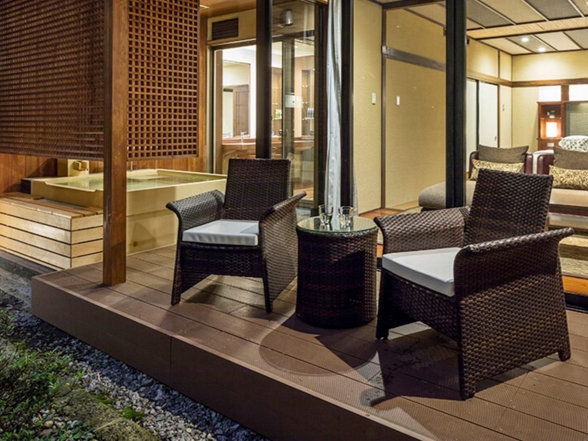 شرفة مرصوفة