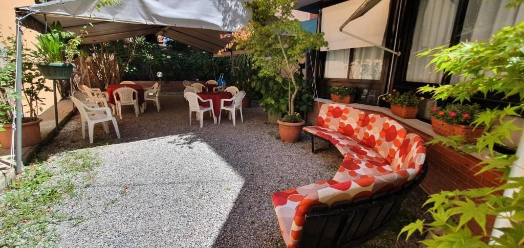 شرفة مرصوفة صورة