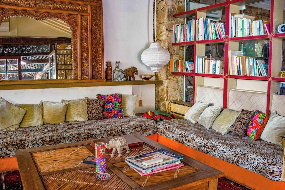 آخر