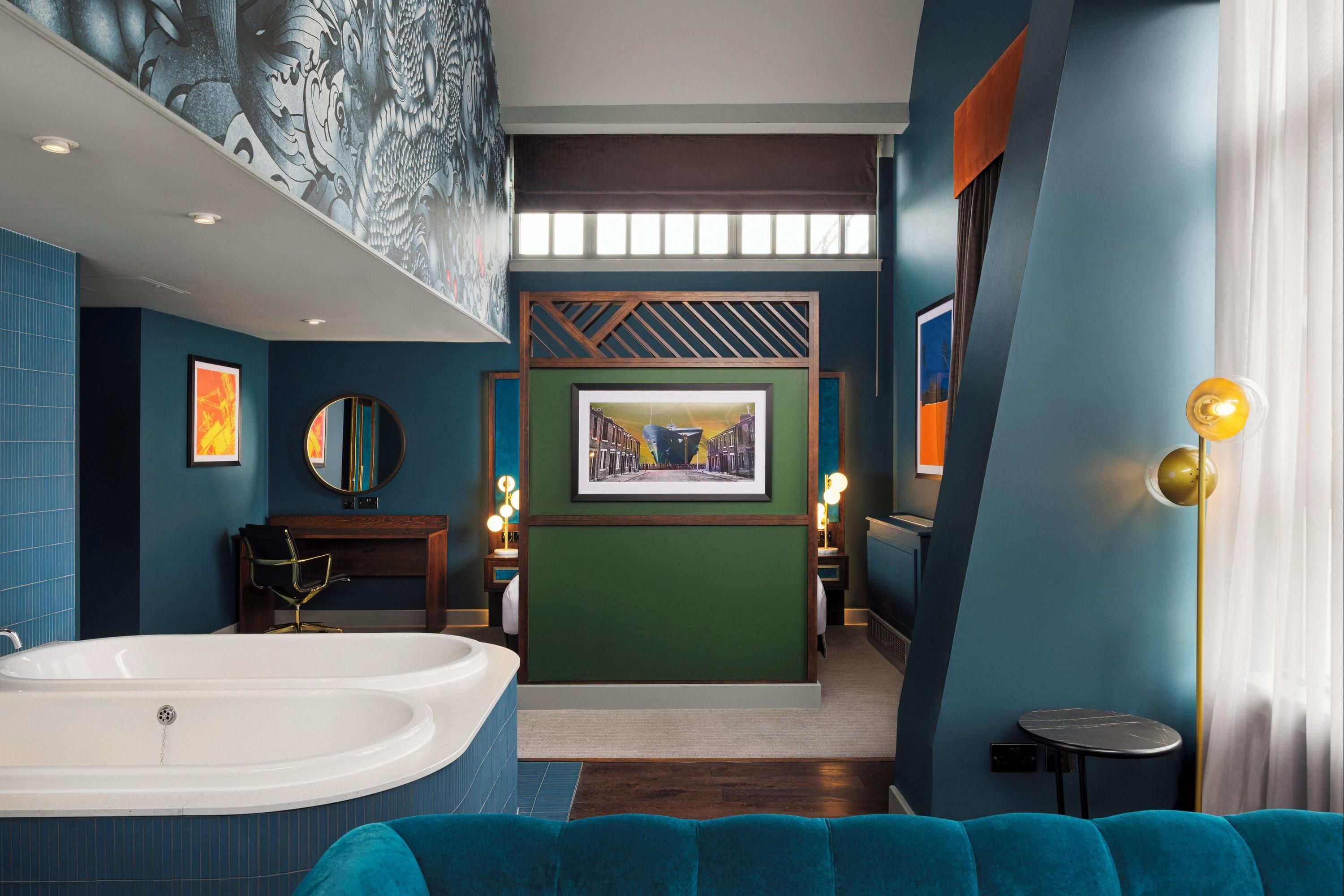 آخر