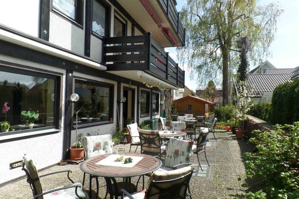 شرفة مرصوفة