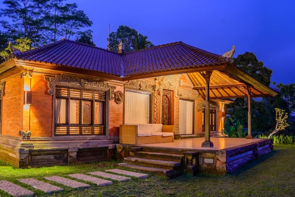 شرفة مرصوفة