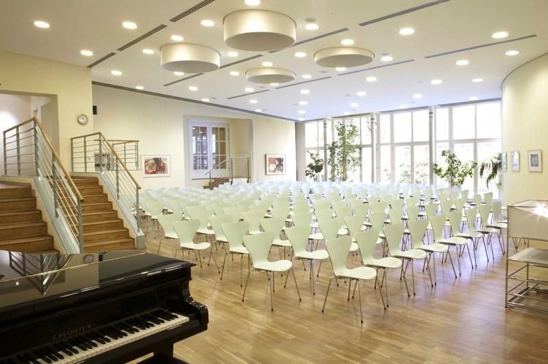 غرفة الاجتماعات