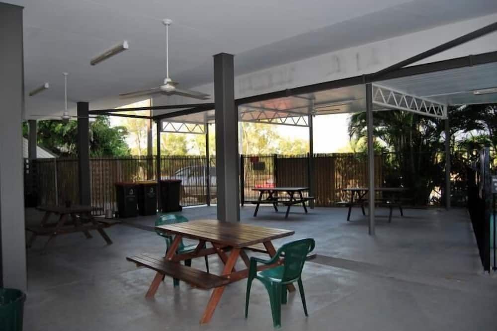 شرفة مرصوفة