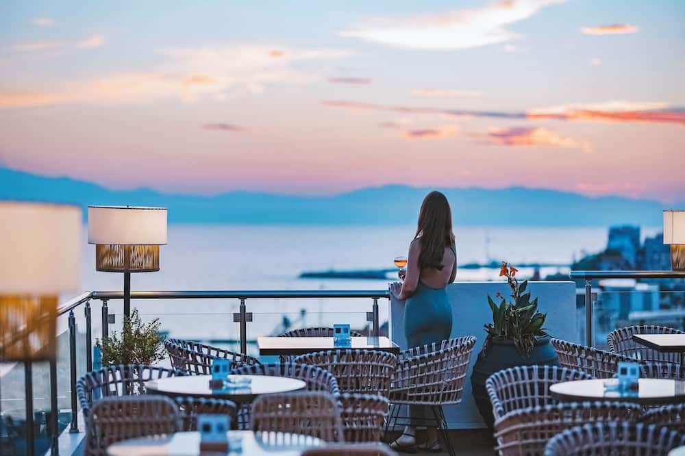 آخر