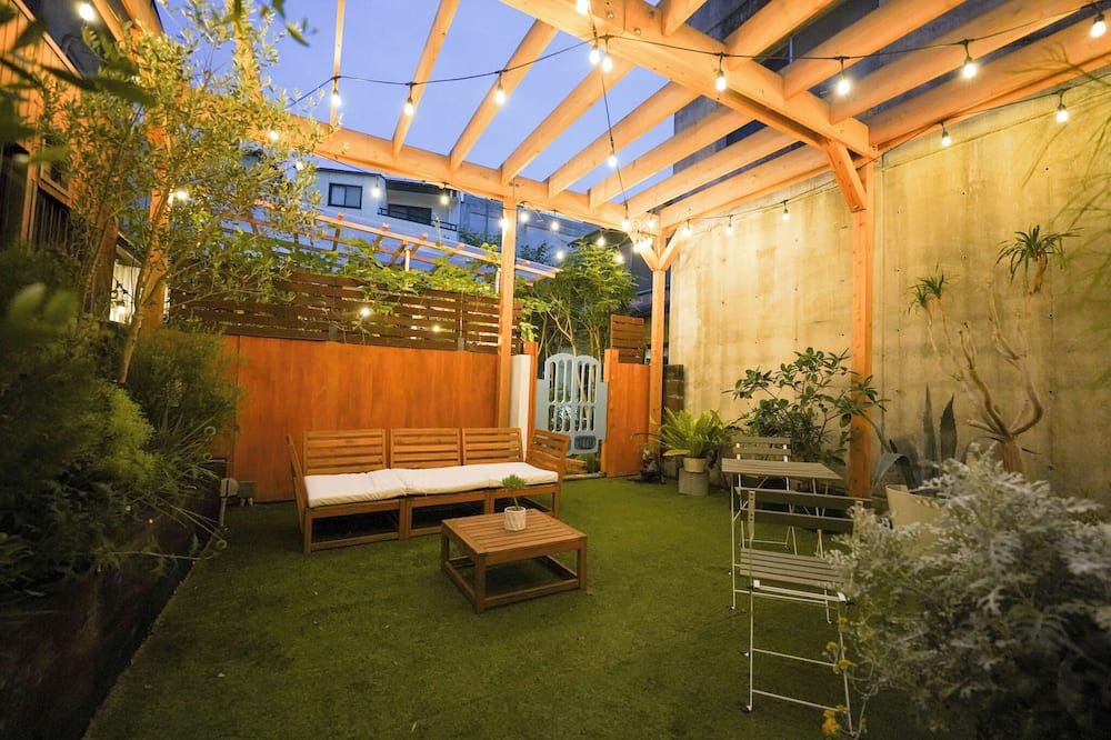 شرفة مرصوفة