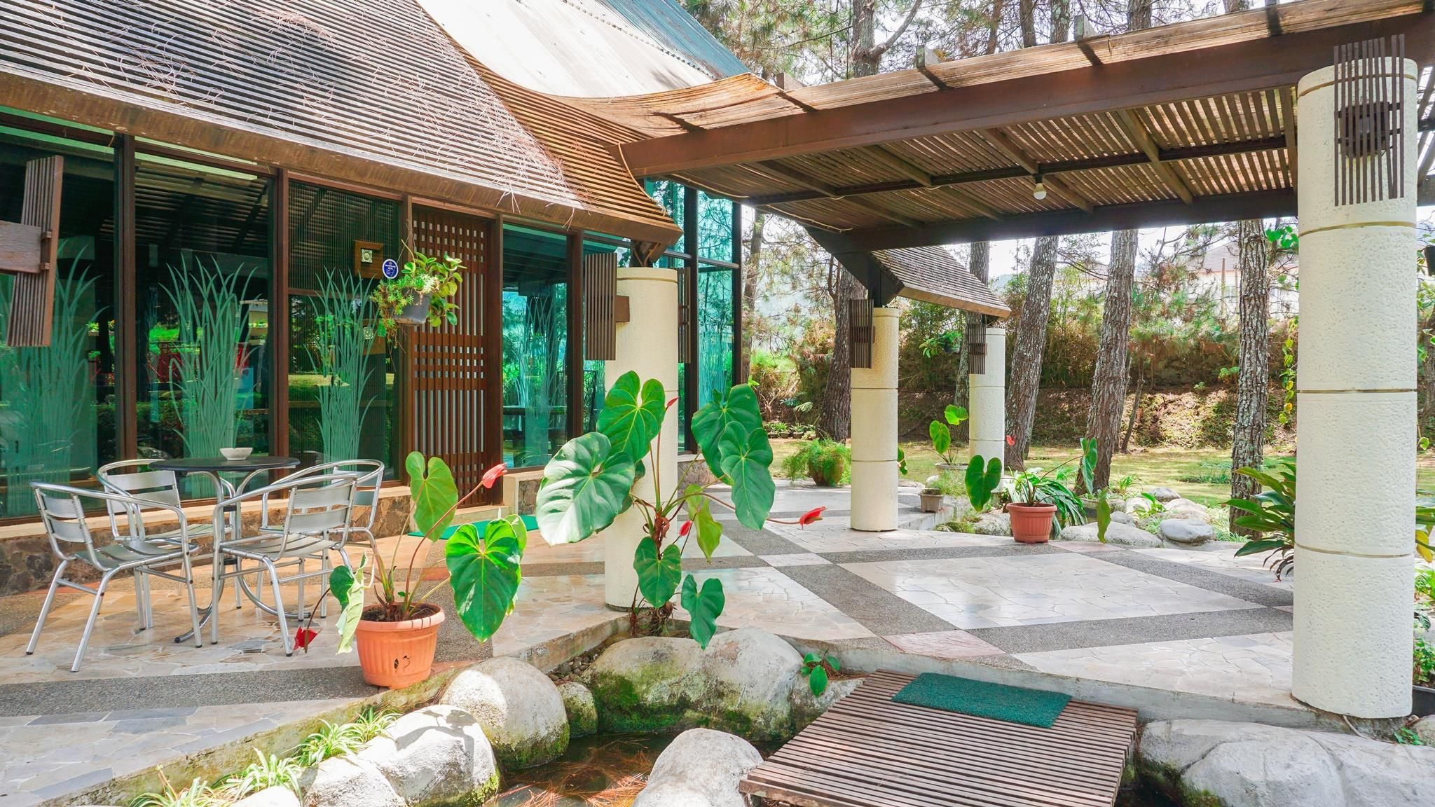 شرفة مرصوفة