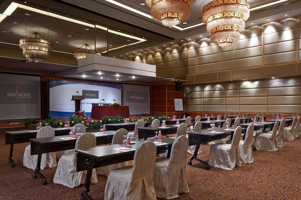 غرفة الاجتماعات