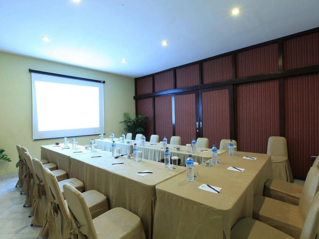 غرفة الاجتماعات