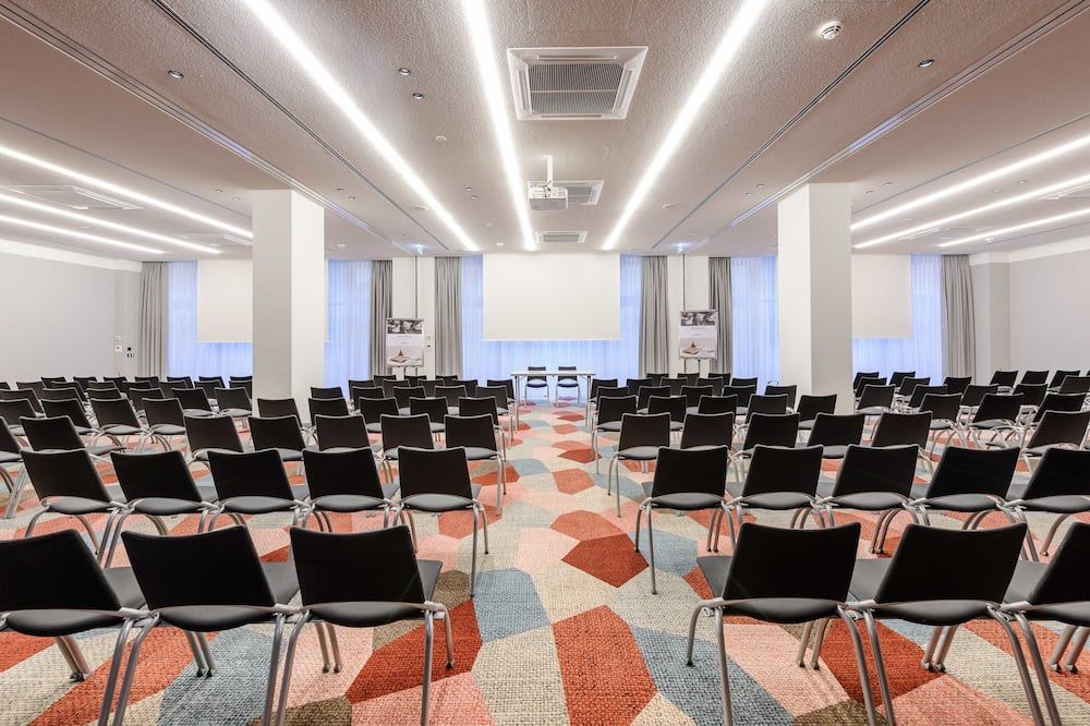 غرفة الاجتماعات