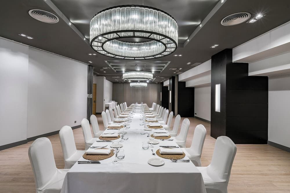 غرفة الاجتماعات