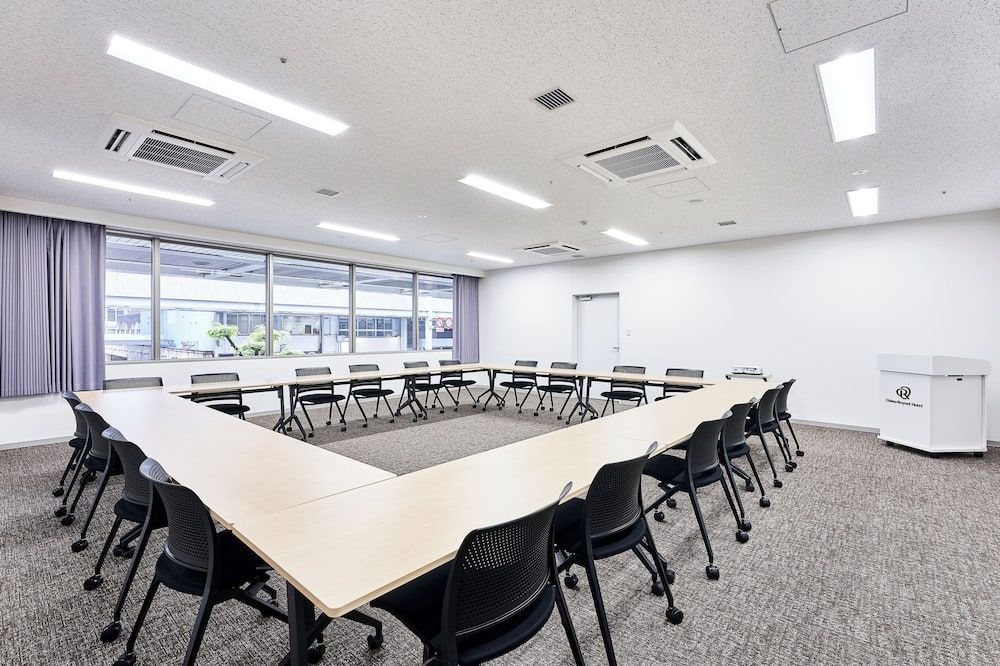 غرفة الاجتماعات