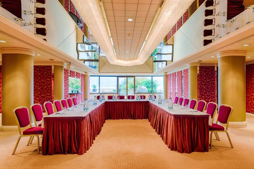 غرفة الاجتماعات