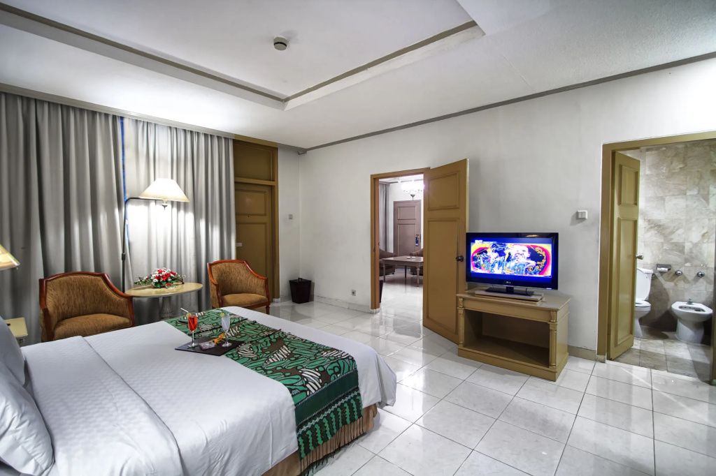 آخر