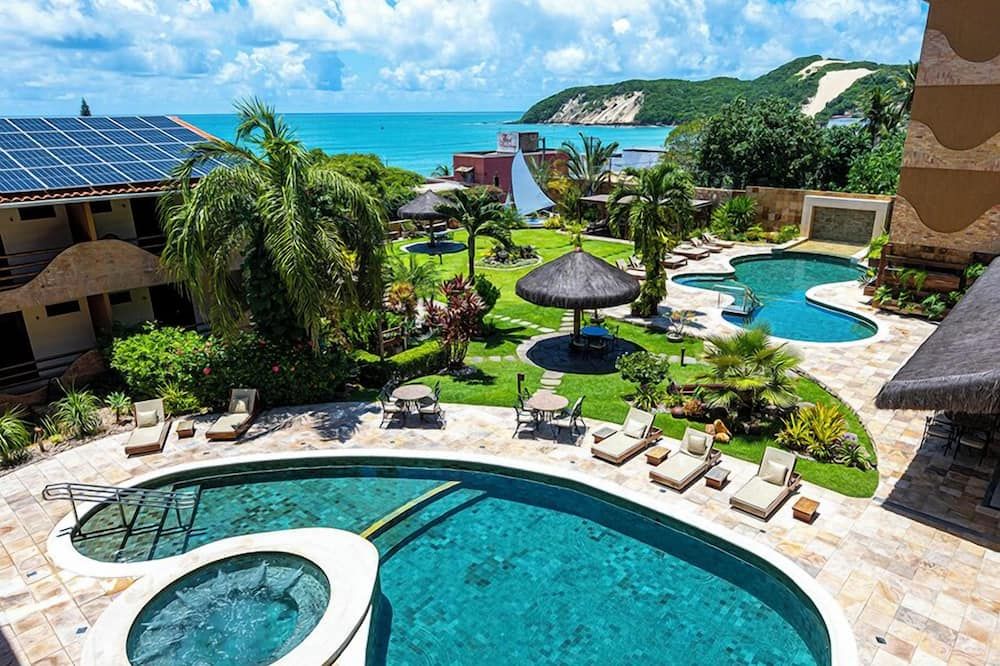 حوض السباحة صورة