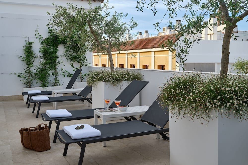 شرفة مرصوفة