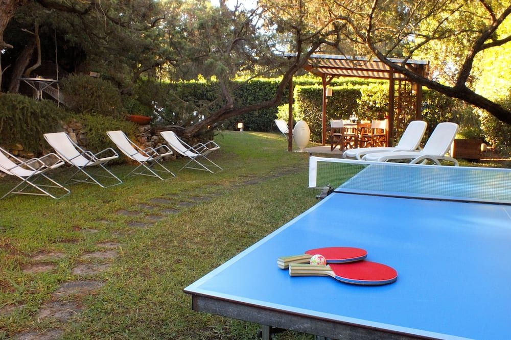 شرفة مرصوفة