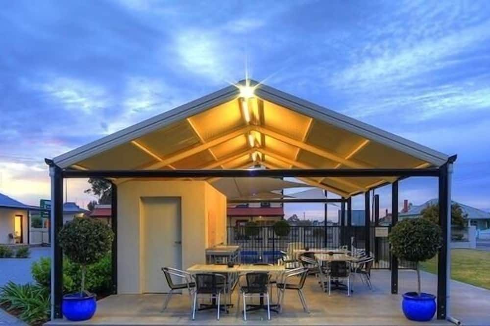 شرفة مرصوفة صورة