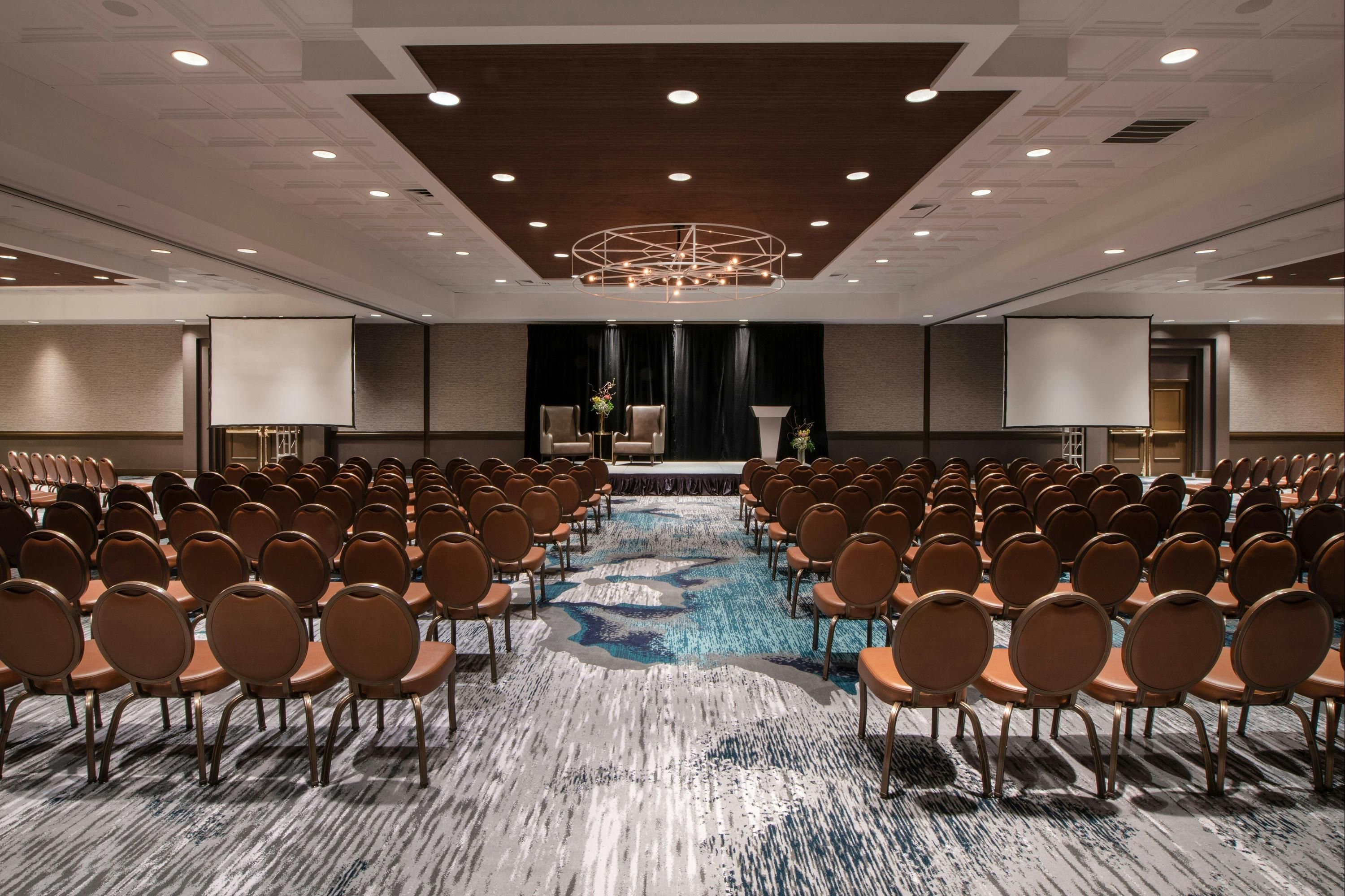 غرفة الاجتماعات