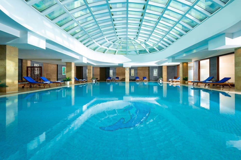 حوض السباحة صورة