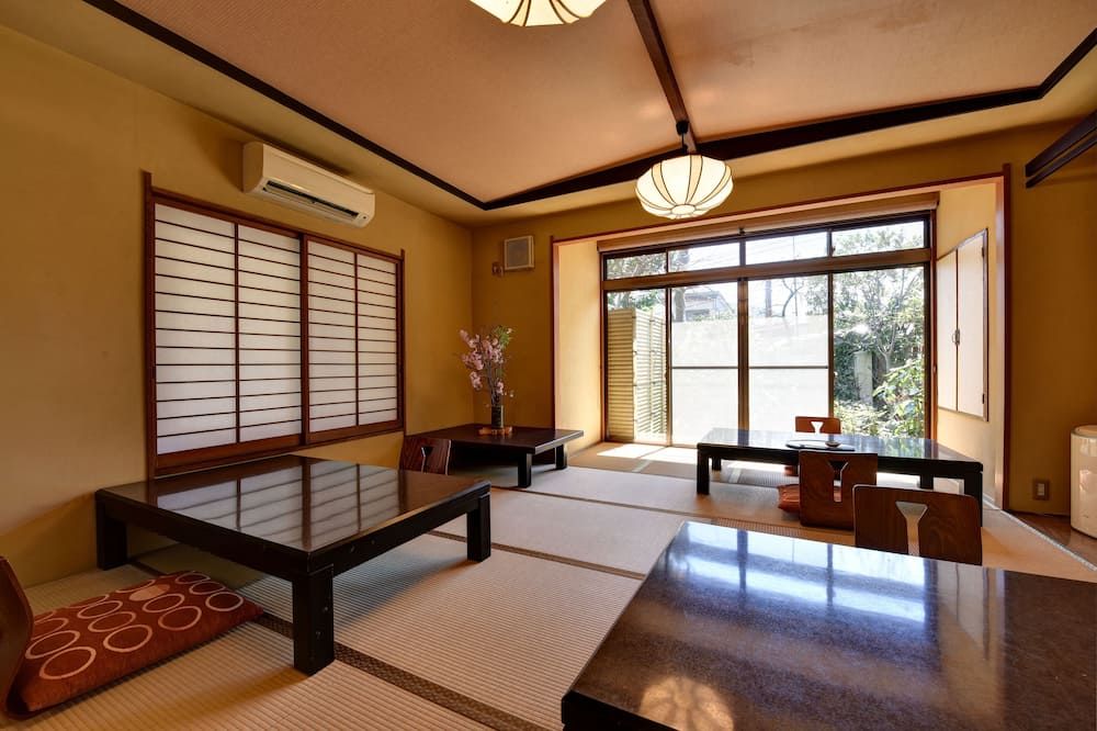 غرفة طعام صورة