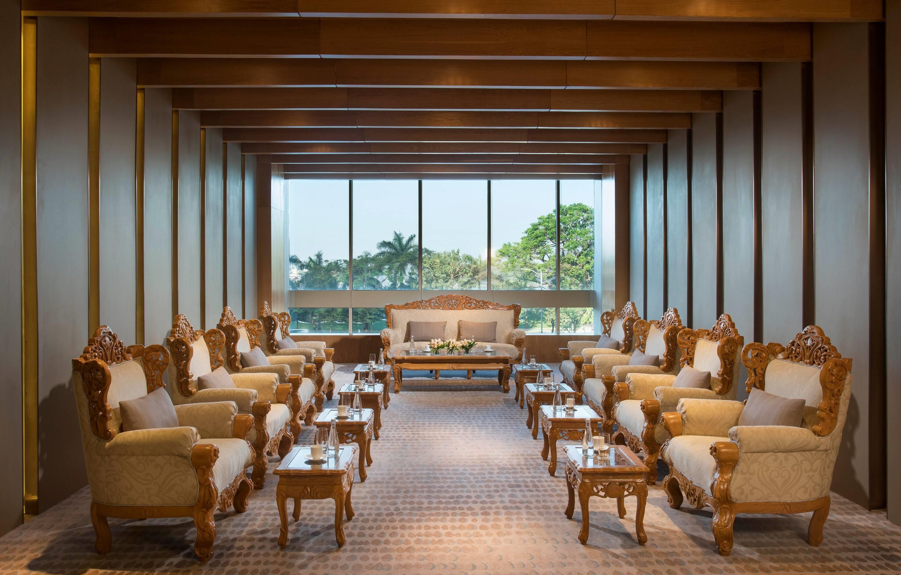 غرفة الاجتماعات