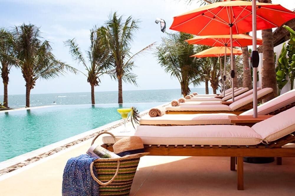 حوض السباحة صورة