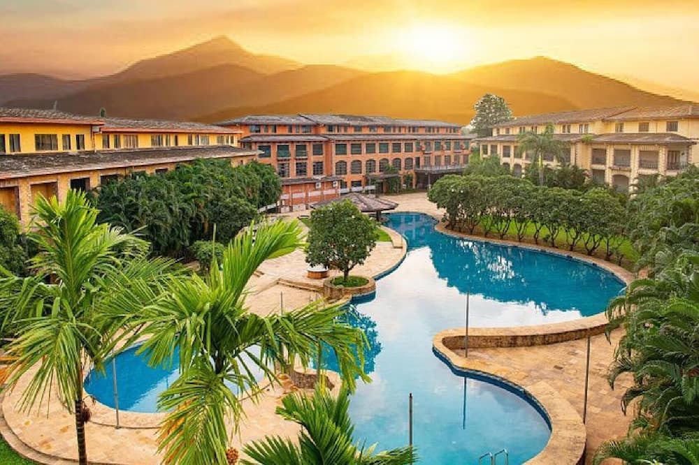 حوض السباحة صورة