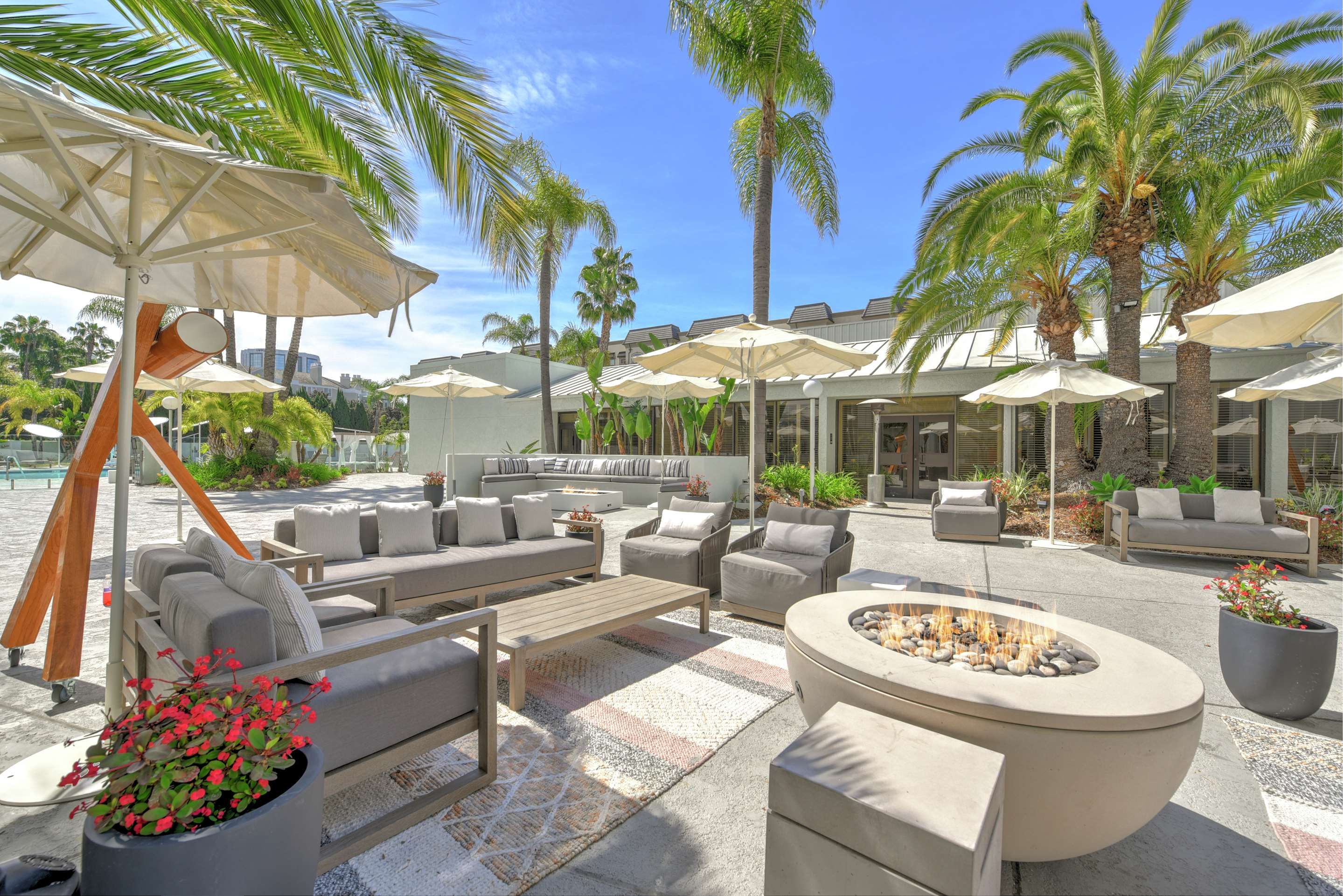 شرفة مرصوفة