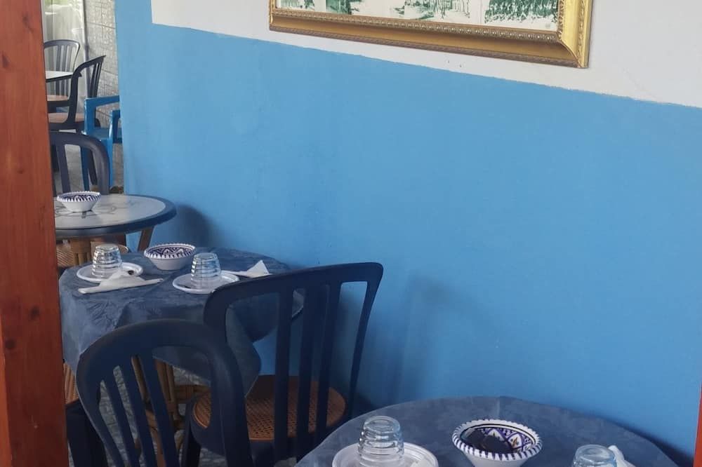 مطعم