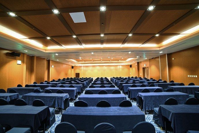 غرفة الاجتماعات