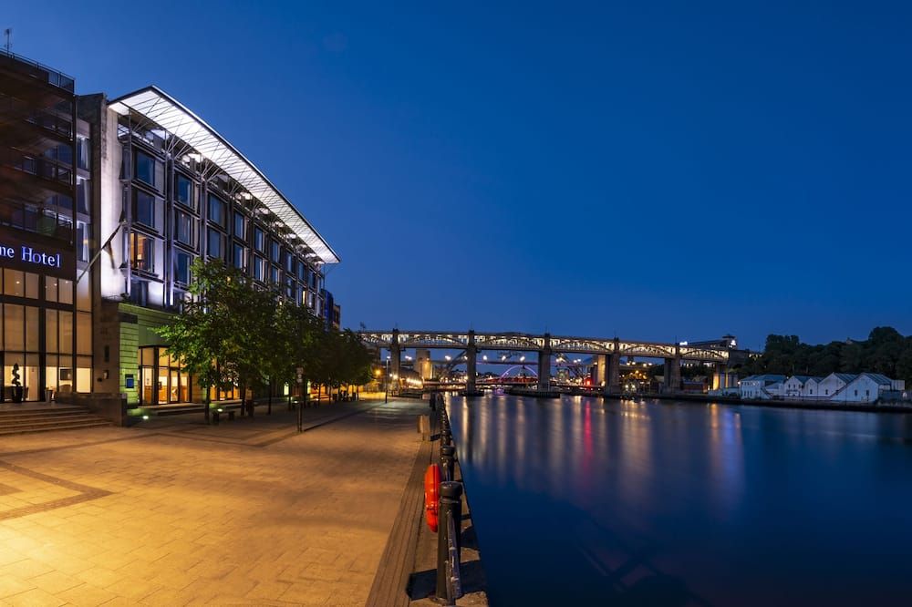 آخر