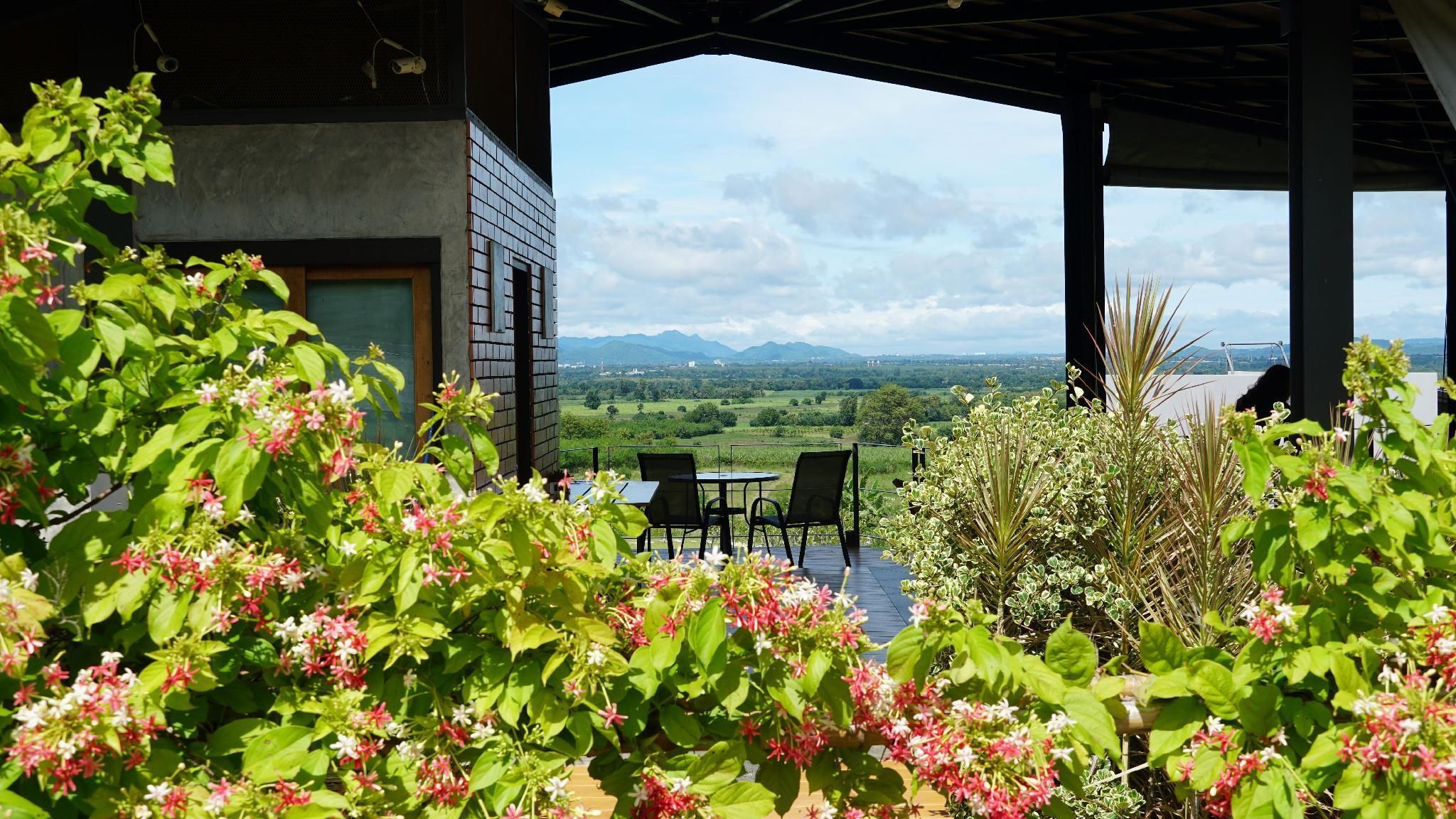 شرفة مرصوفة