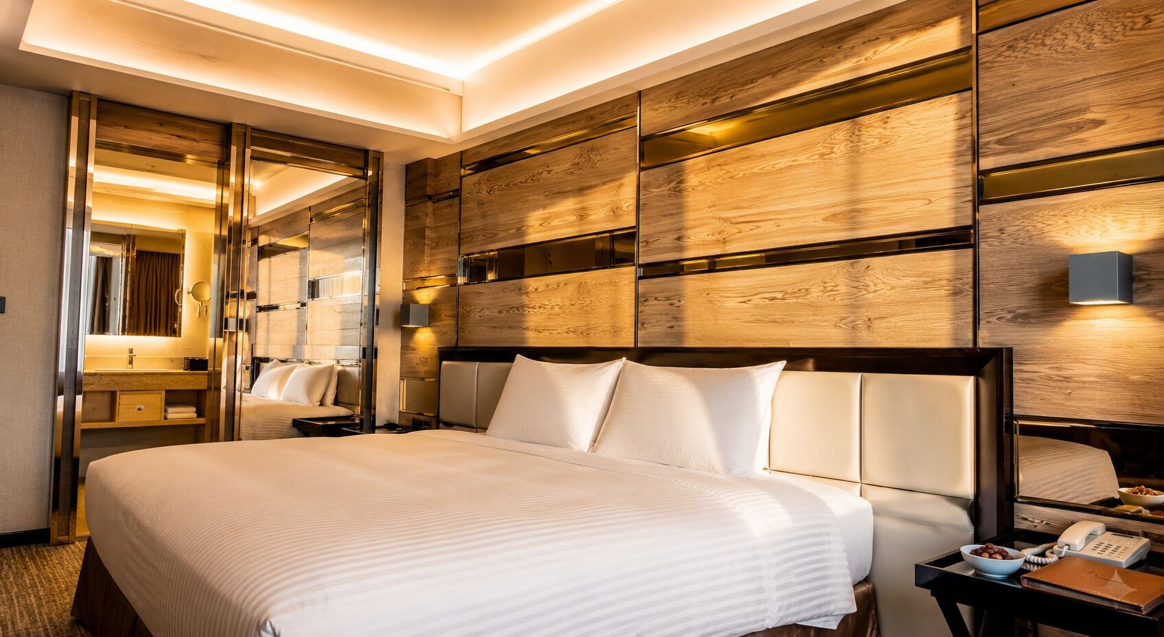 آخر