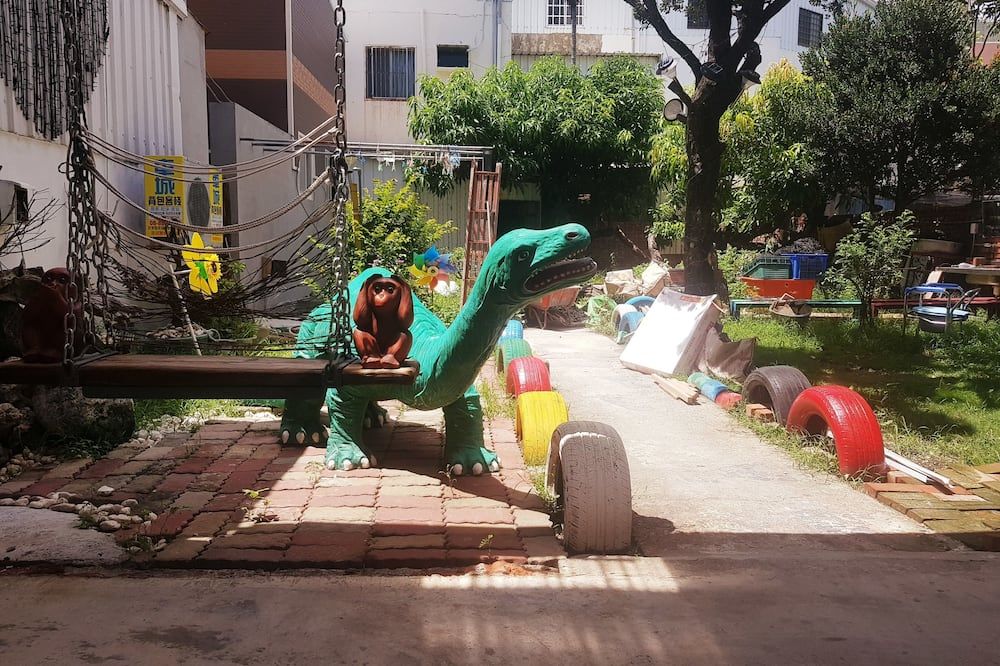 آخر