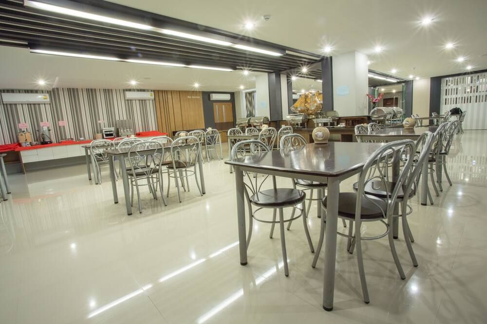 مطعم