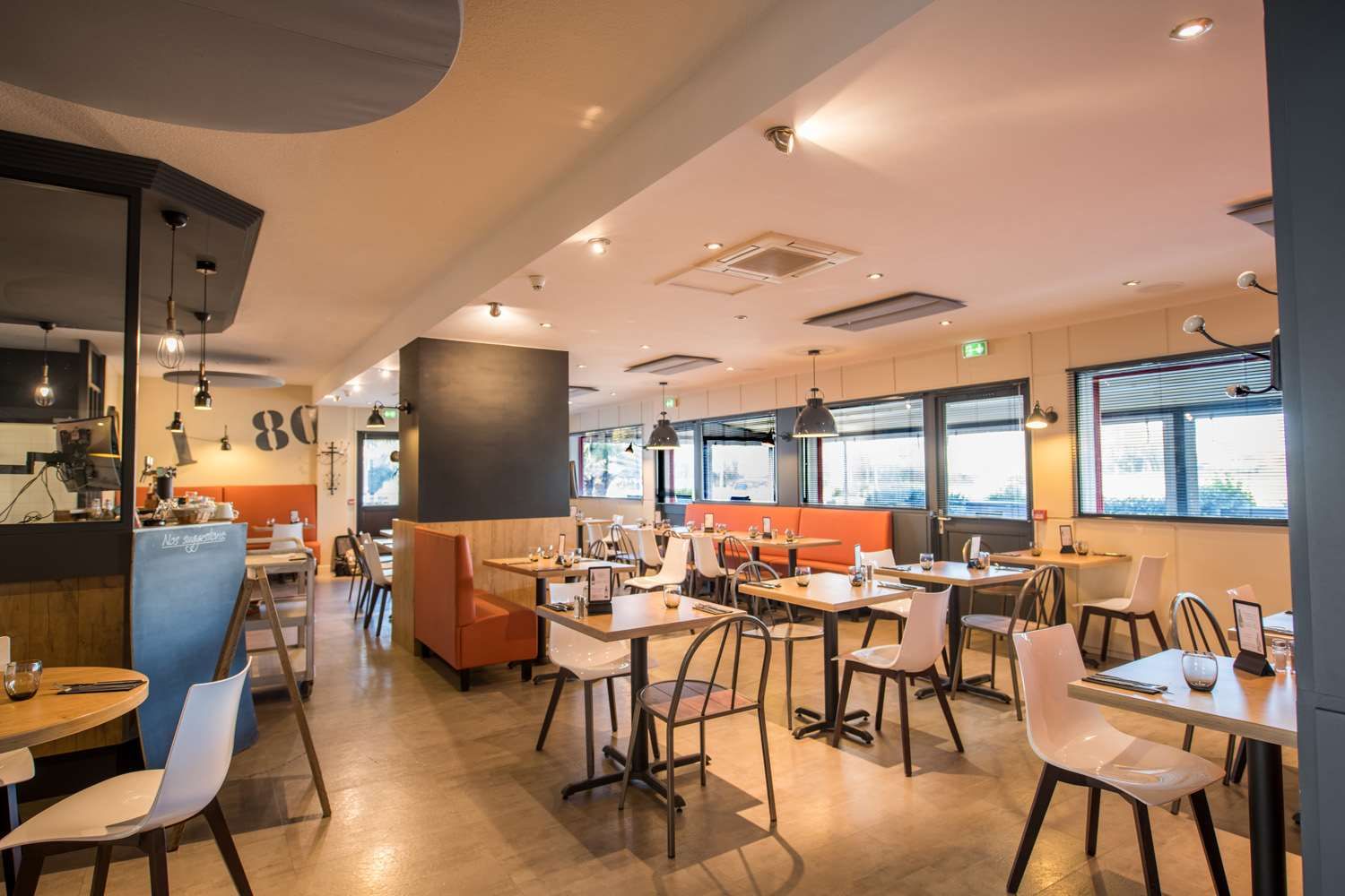 مطعم