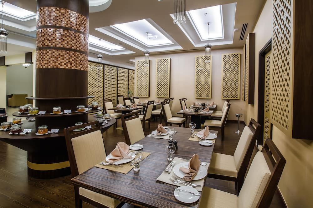مطعم
